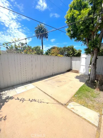 666 Glenneyre Street, Laguna Beach, California 92651