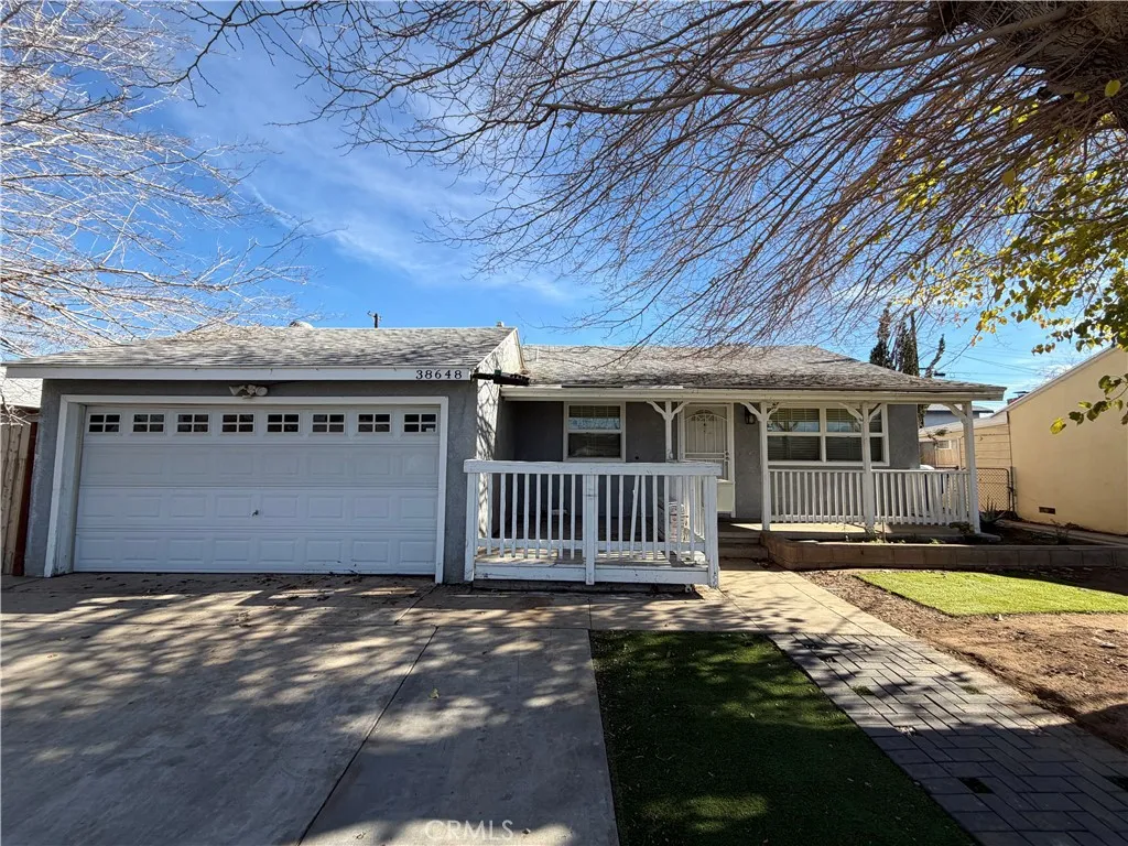 38648 21st E, Palmdale, California 93550 home-pic-1