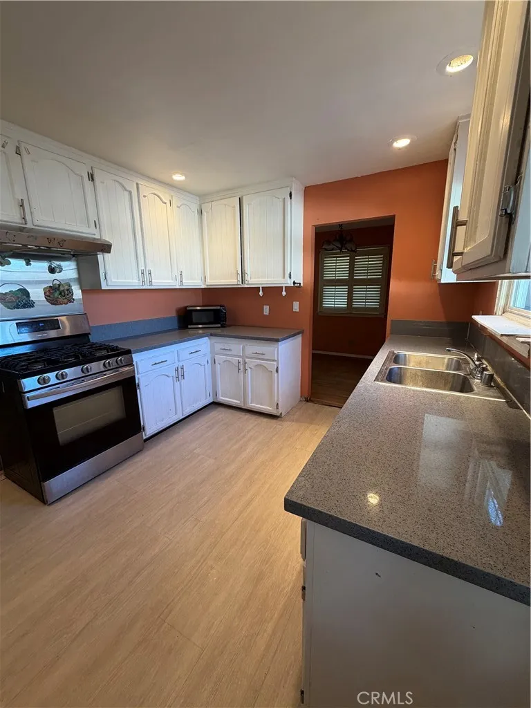 38648 21st E, Palmdale, California 93550 home-pic-9