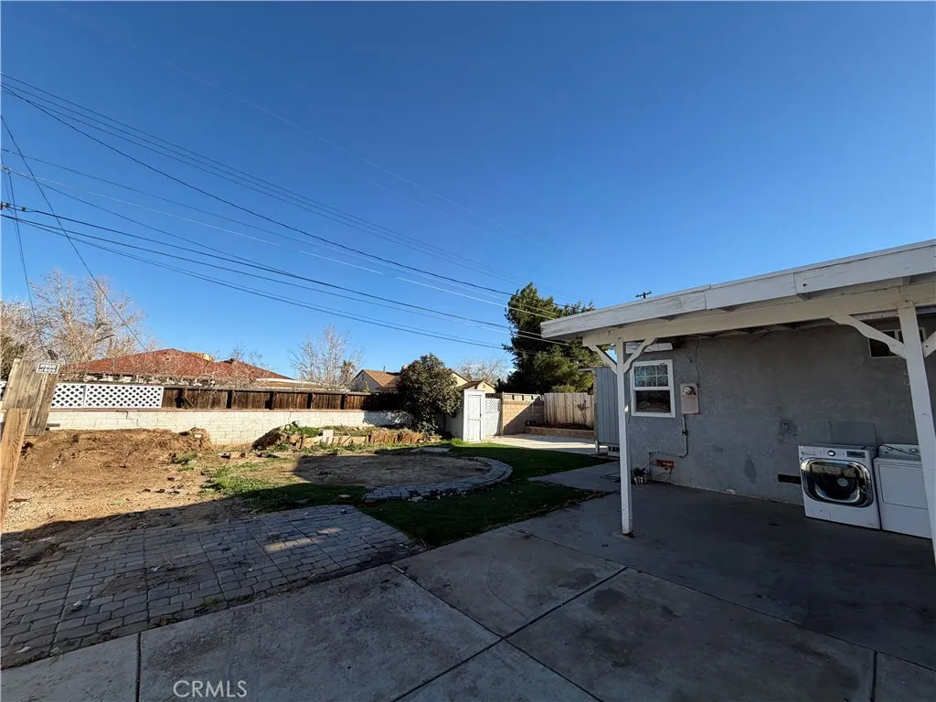 38648 21st E, Palmdale, California 93550 home-pic-5