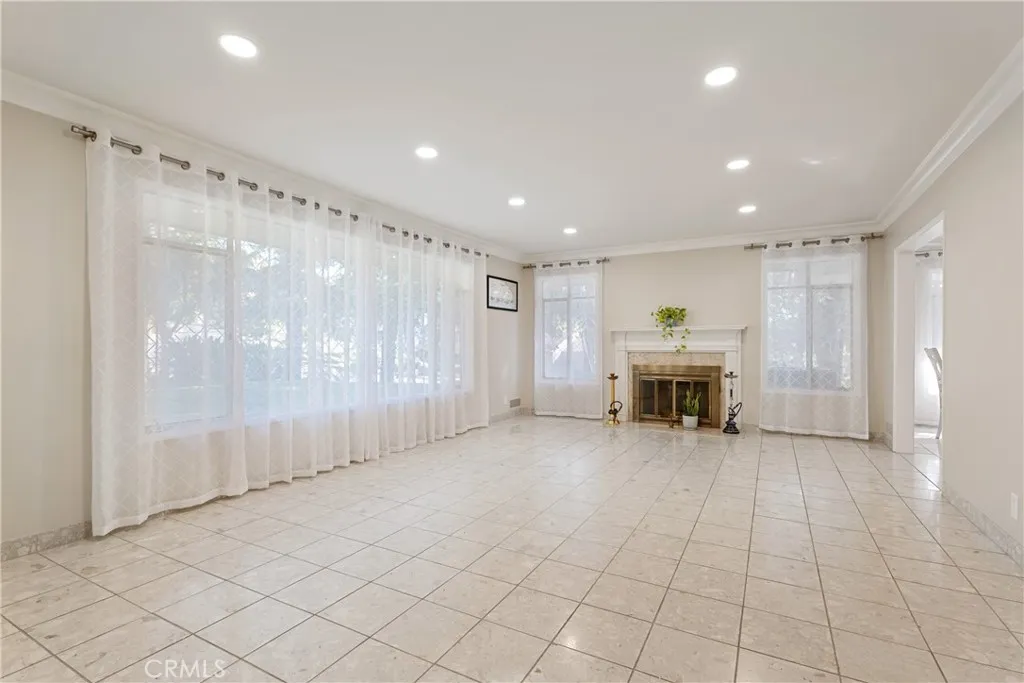 2204 San Gorgonio Road, La Canada Flintridge, California 91011 home-pic-10