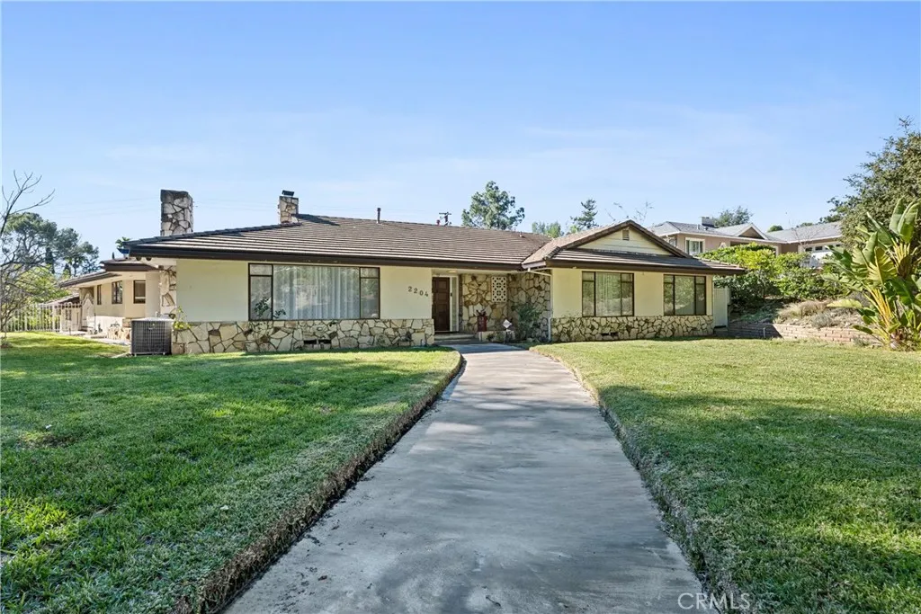 2204 San Gorgonio Road, La Canada Flintridge, California 91011 home-pic-6