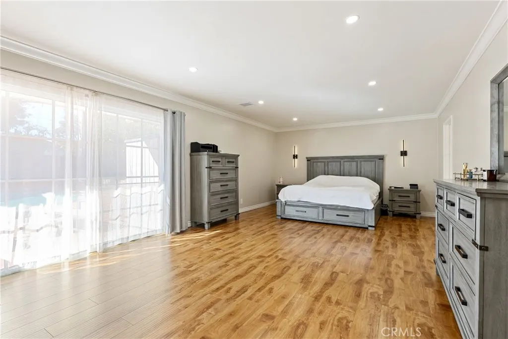 2204 San Gorgonio Road, La Canada Flintridge, California 91011 home-pic-18
