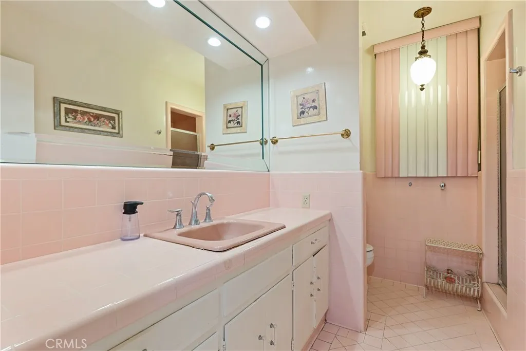 2204 San Gorgonio Road, La Canada Flintridge, California 91011 home-pic-26
