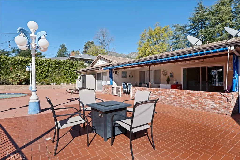 2204 San Gorgonio Road, La Canada Flintridge, California 91011 home-pic-34
