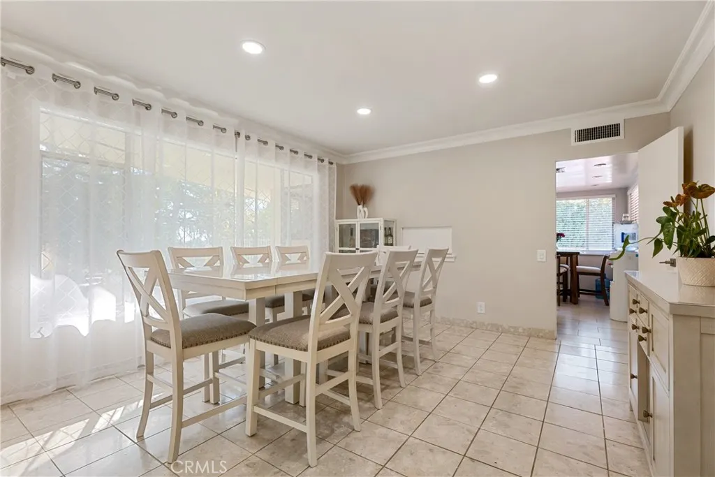 2204 San Gorgonio Road, La Canada Flintridge, California 91011 home-pic-13