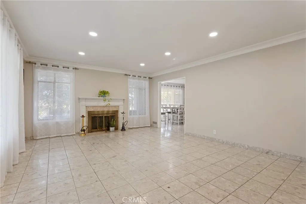 2204 San Gorgonio Road, La Canada Flintridge, California 91011 home-pic-11