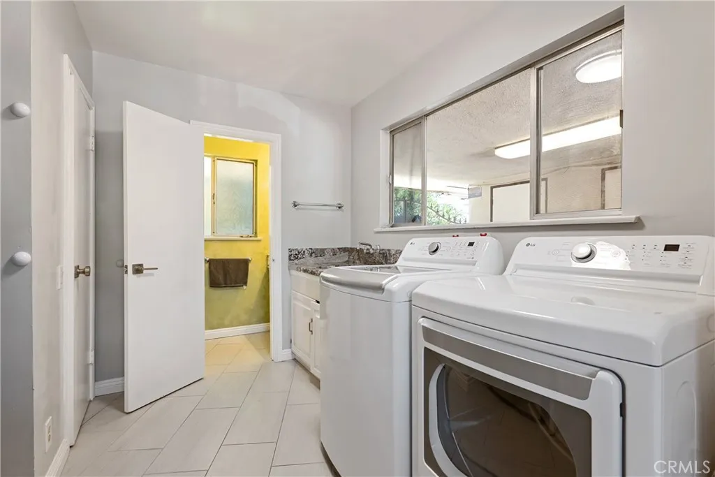 2204 San Gorgonio Road, La Canada Flintridge, California 91011 home-pic-29