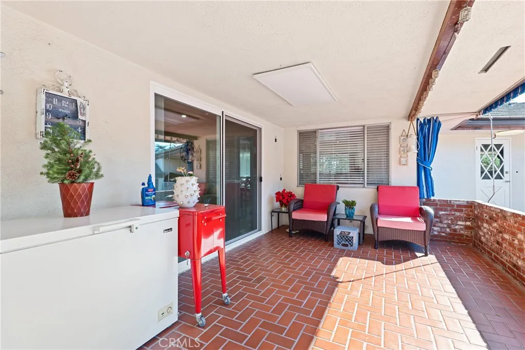 2204 San Gorgonio Road, La Canada Flintridge, California 91011 home-pic-32