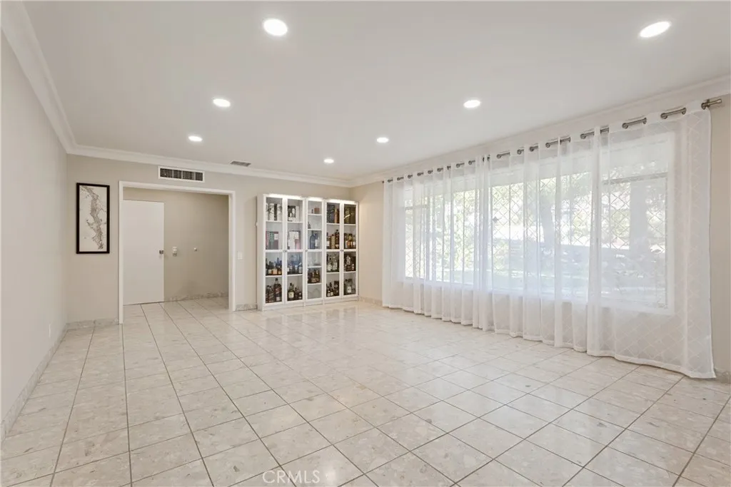 2204 San Gorgonio Road, La Canada Flintridge, California 91011 home-pic-12