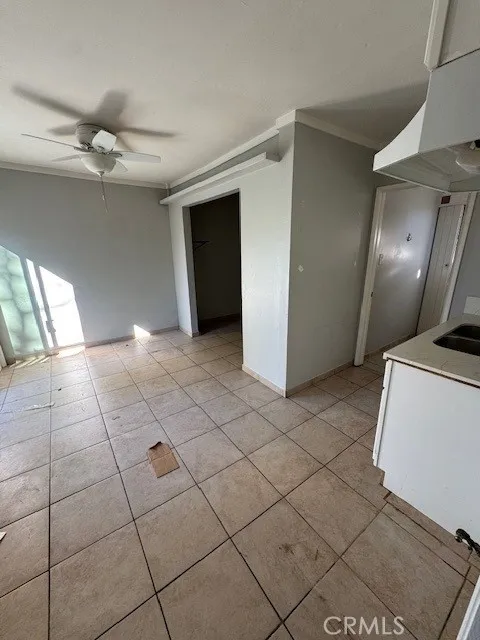 15905 S Menlo, Gardena, California 90247 home-pic-11