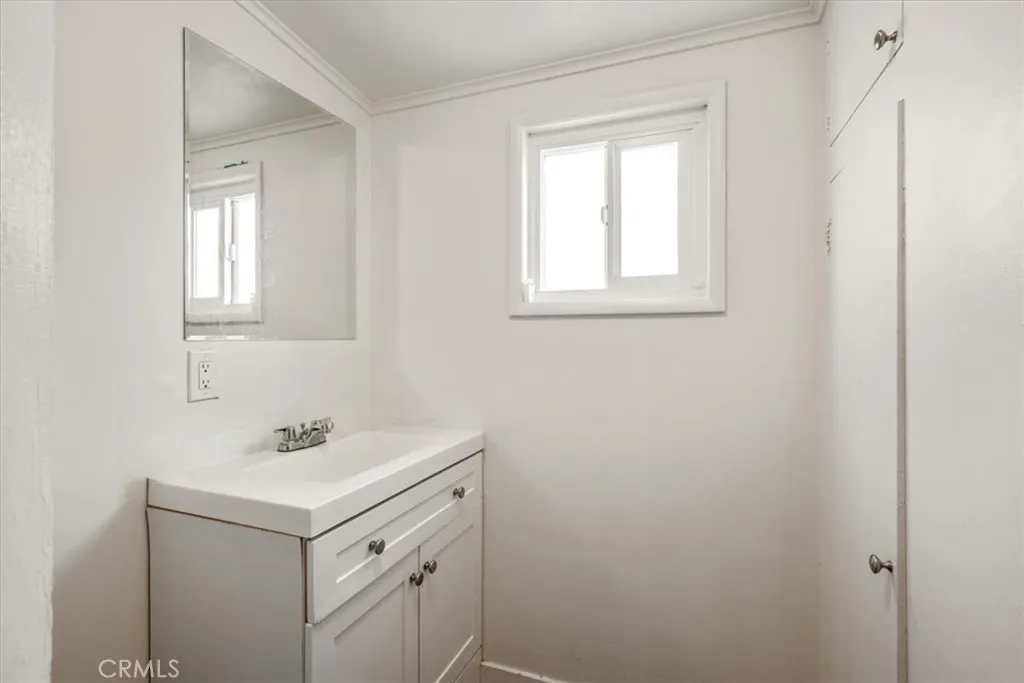 346 12th, San Miguel, California 93451 home-pic-7