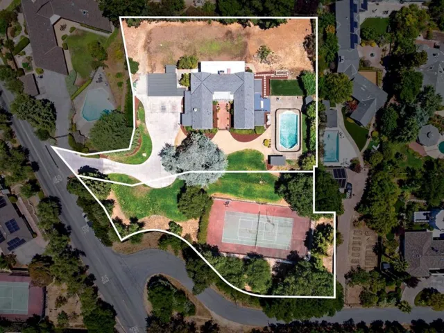 730 Mora Drive, Los Altos, California 94024