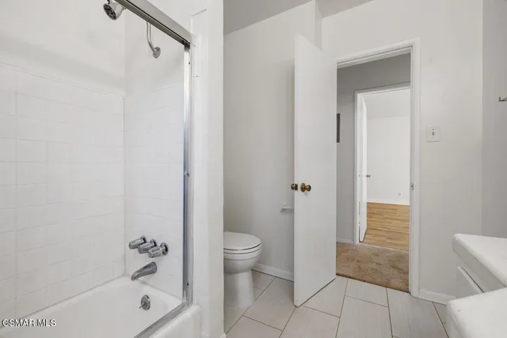 44_11969835_185532_185532-EI-136