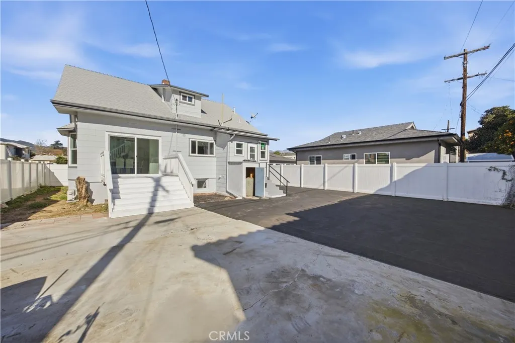 1318 E Garfield, Glendale, California 91205 home-pic-25