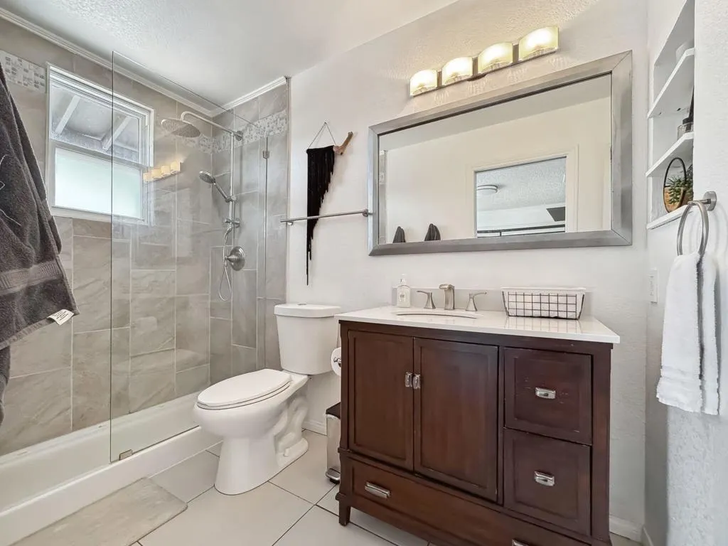 57816 Saratoga Avenue, Yucca Valley, California 92284 home-pic-16