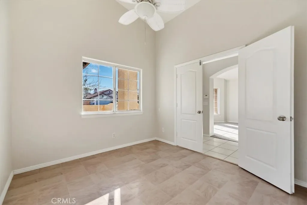 14450 Palo Alto Court, Victorville, California 92392 home-pic-27