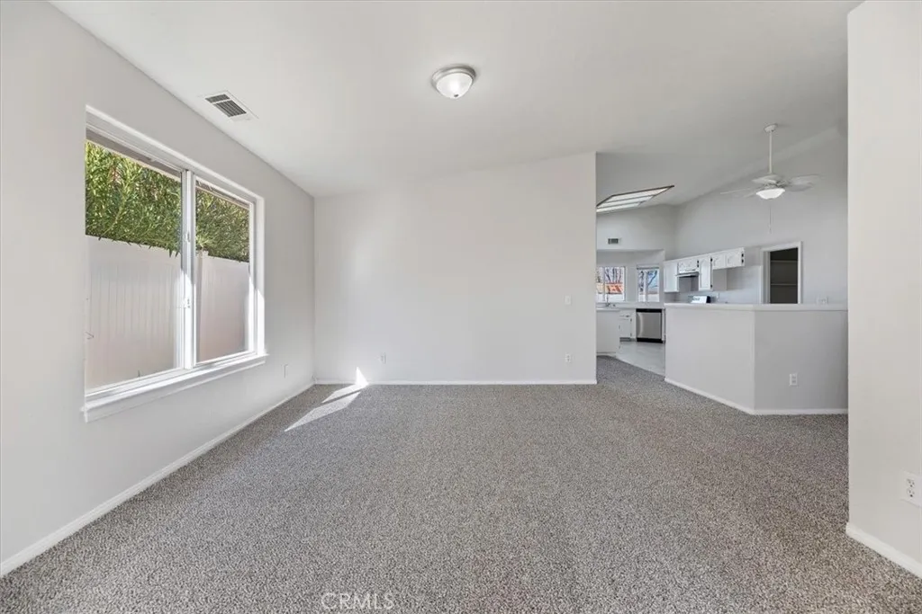 14450 Palo Alto Court, Victorville, California 92392 home-pic-9