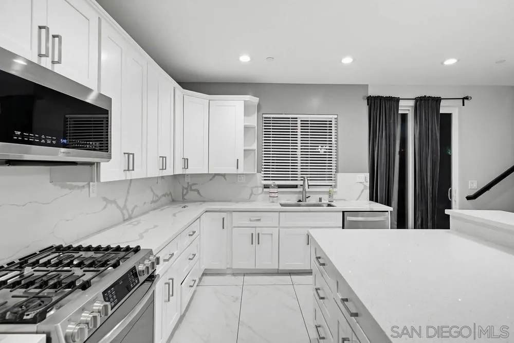1644 Cuyamaca Ave, Spring Valley, California 91977 home-pic-13