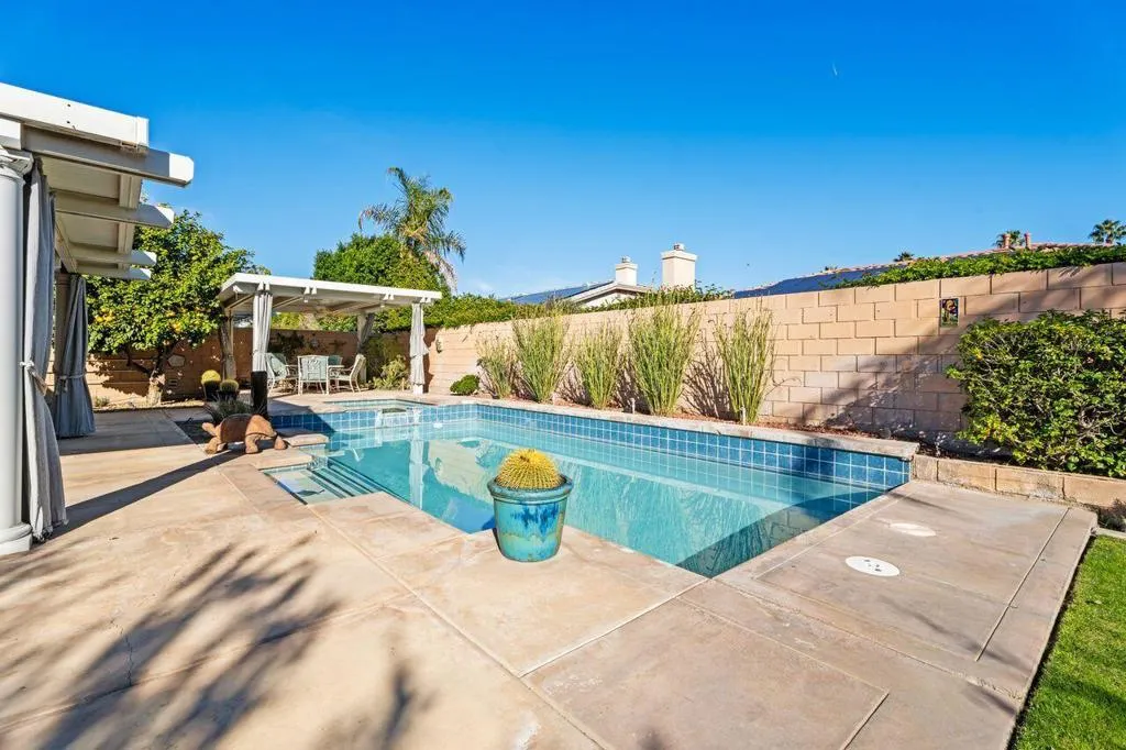 40622 Cabana Court, Palm Desert, California 92260 home-pic-8