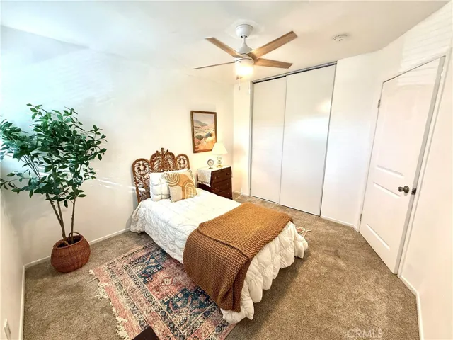 Spacious and bright guest room