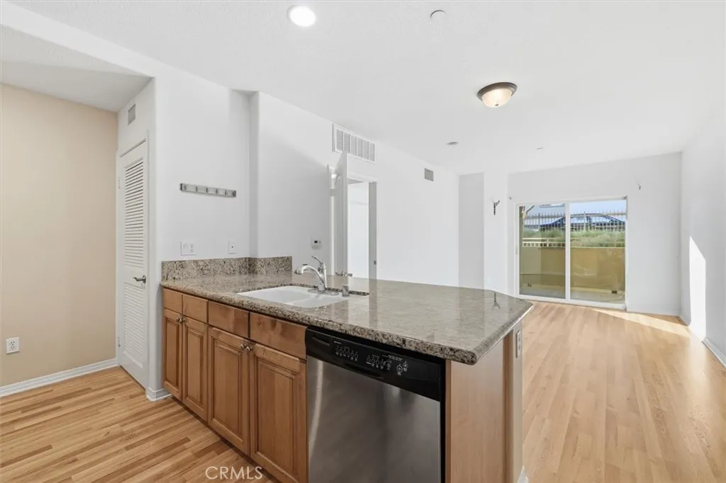 2750 Artesia 240, Redondo Beach, California 90278 home-pic-10