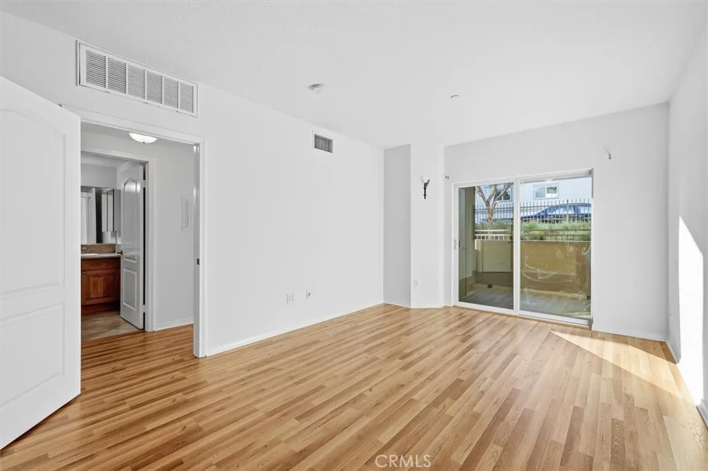 2750 Artesia 240, Redondo Beach, California 90278 home-pic-15