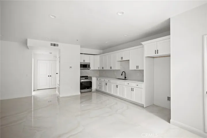 8155 Banana, Fontana, California 92335