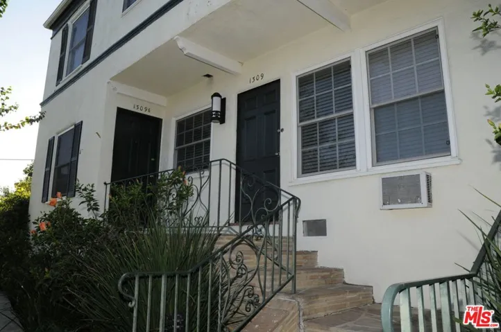 1301 Devon Avenue, Los Angeles, California 90024