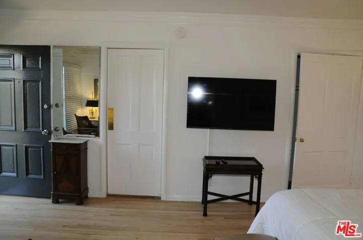 1301 Devon Avenue, Los Angeles, California 90024