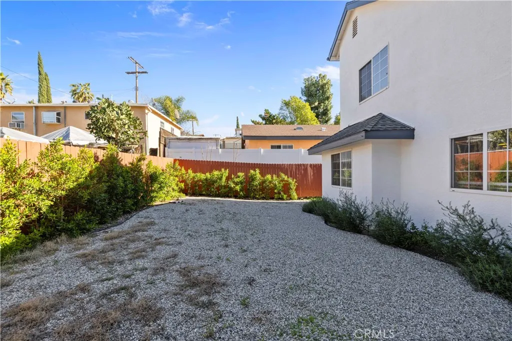 7049 Sunnycrest Trail, Tujunga, California 91042 home-pic-32