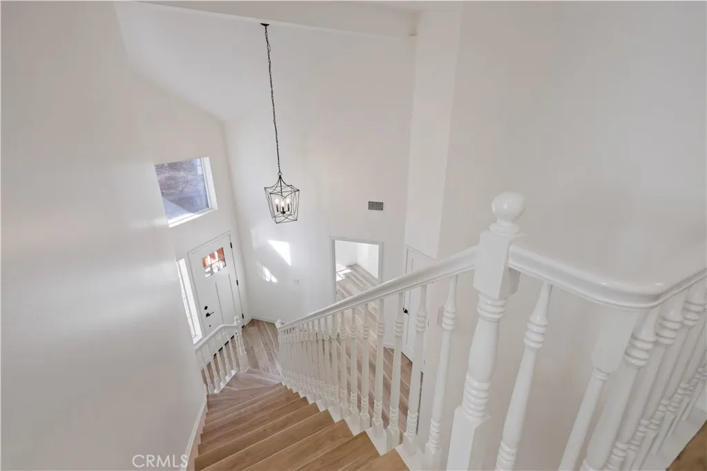 7049 Sunnycrest Trail, Tujunga, California 91042 home-pic-31
