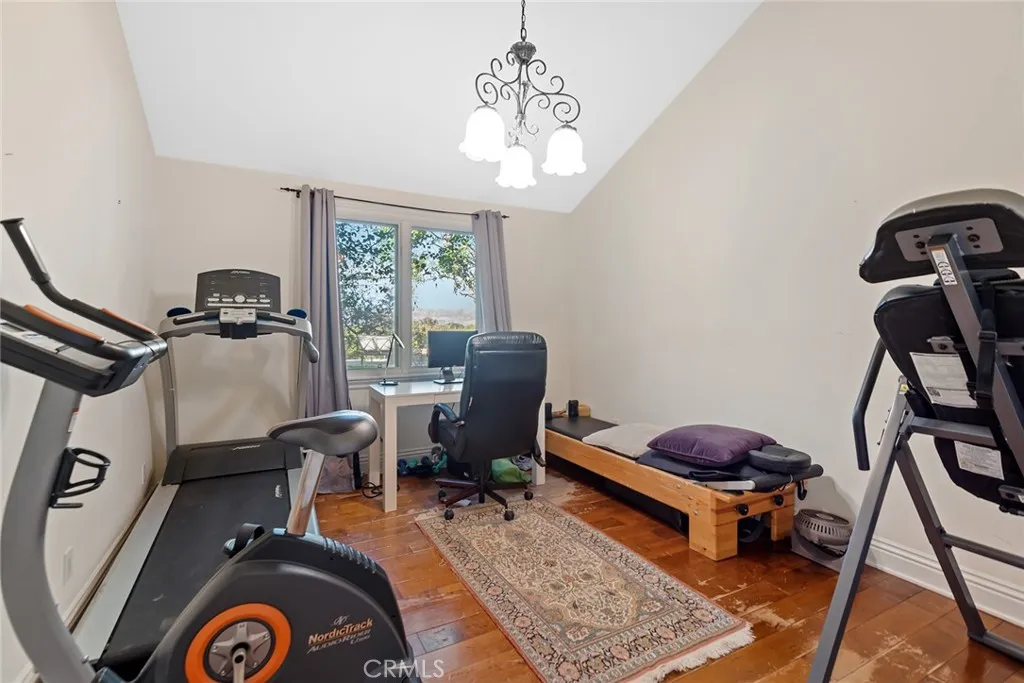 5747 Hoback Glen Road, Hidden Hills, California 91302 home-pic-25