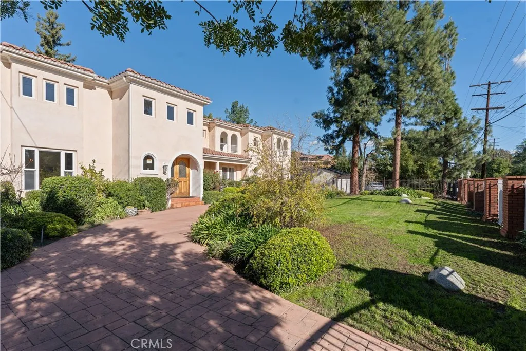 23023 Hatteras Street, Woodland Hills, California 91367 home-pic-47
