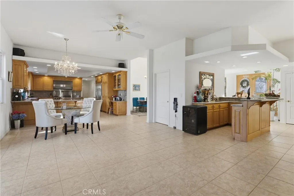 23023 Hatteras Street, Woodland Hills, California 91367 home-pic-8