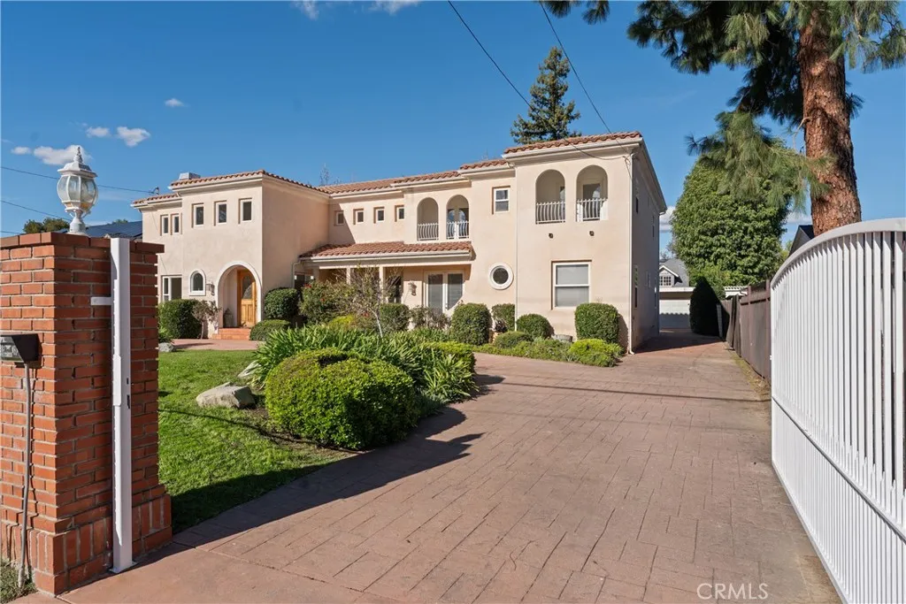 23023 Hatteras Street, Woodland Hills, California 91367 home-pic-49