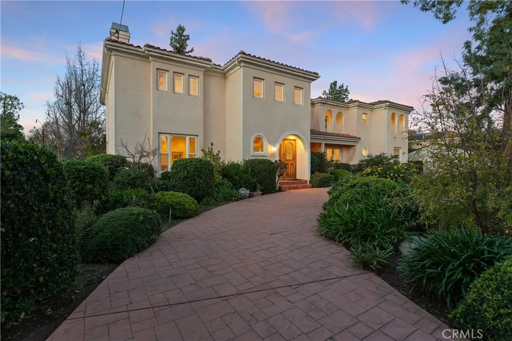 23023 Hatteras Street, Woodland Hills, California 91367 home-pic-54
