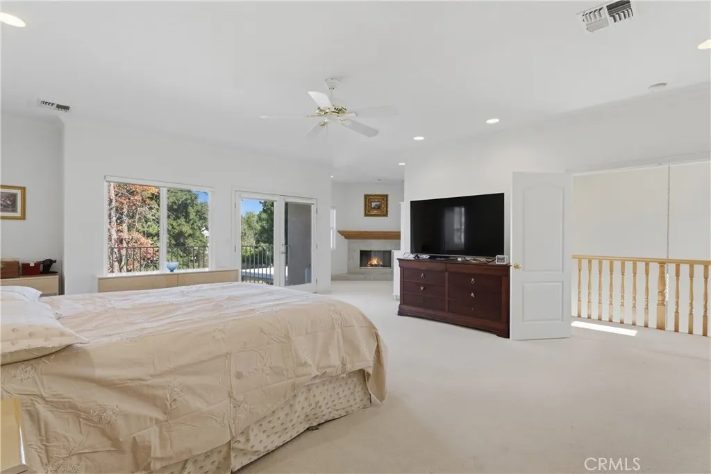 23023 Hatteras Street, Woodland Hills, California 91367 home-pic-21