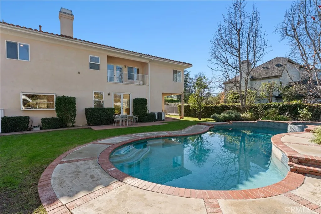 23023 Hatteras Street, Woodland Hills, California 91367 home-pic-38