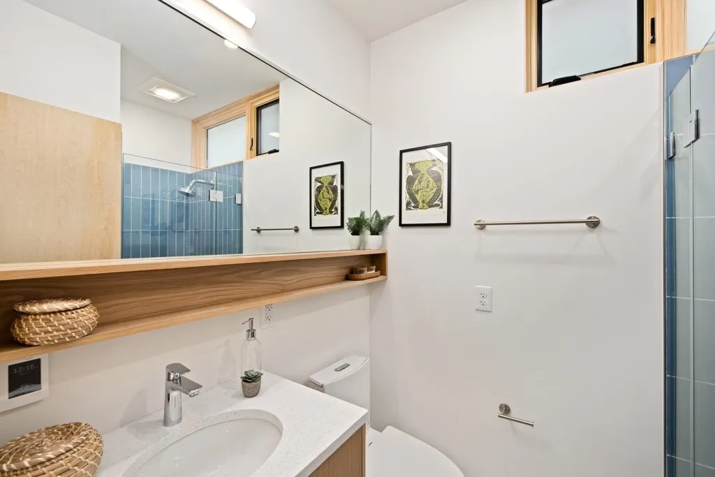 817 Jones, Berkeley, California 94710 home-pic-16