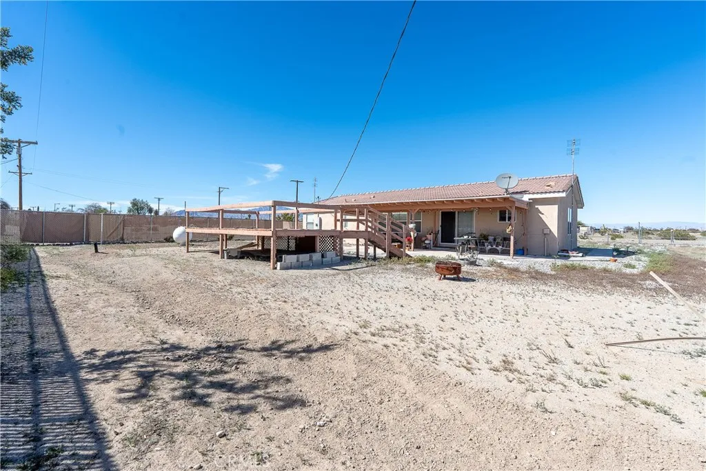1253 Coral Avenue, Thermal, California 92274 home-pic-10