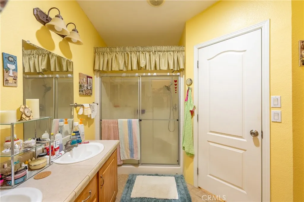 1253 Coral Avenue, Thermal, California 92274 home-pic-38