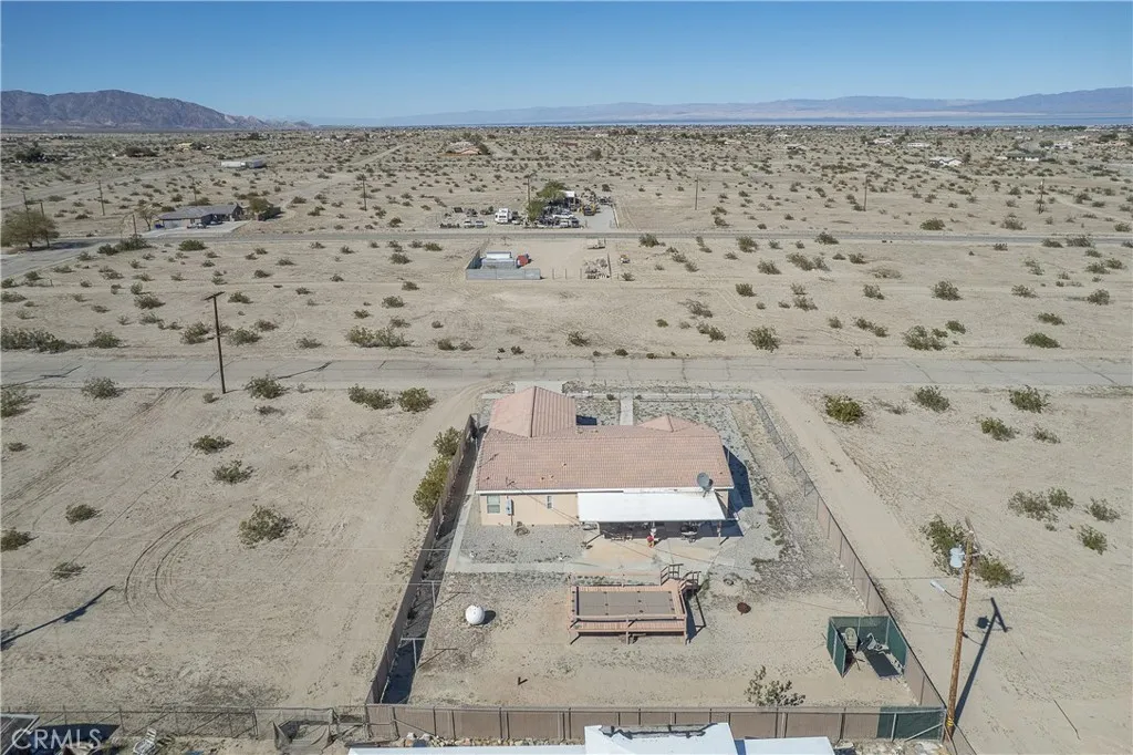 1253 Coral Avenue, Thermal, California 92274 home-pic-4