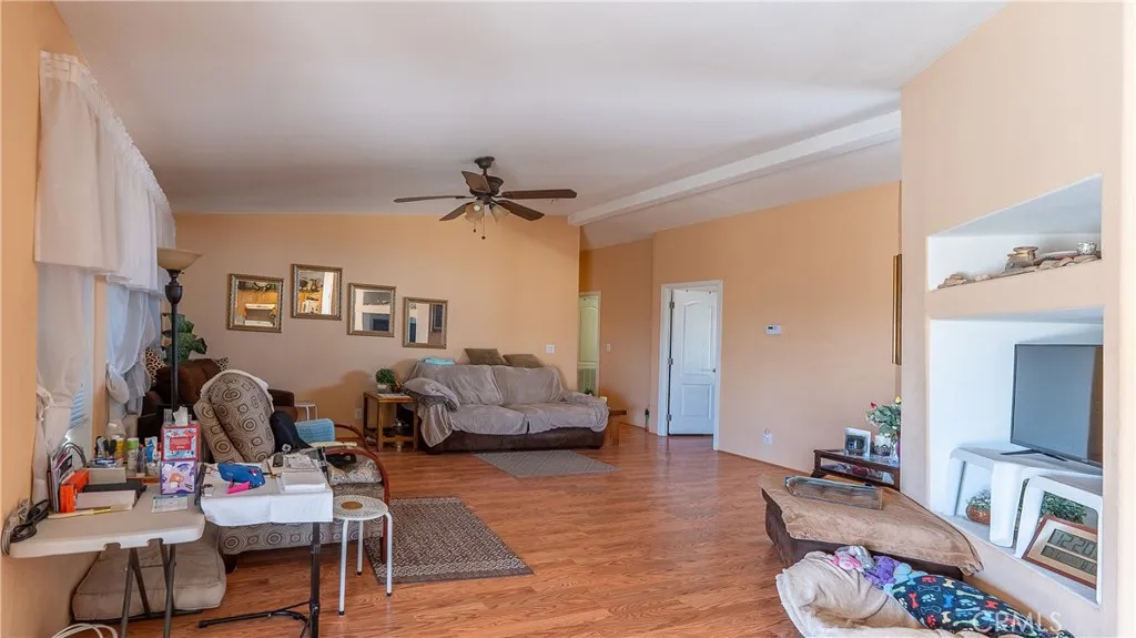1253 Coral Avenue, Thermal, California 92274 home-pic-21