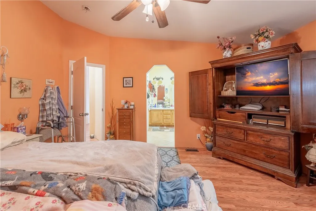 1253 Coral Avenue, Thermal, California 92274 home-pic-36