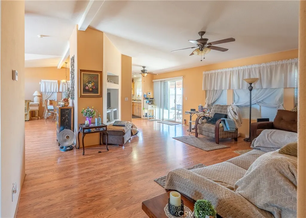 1253 Coral Avenue, Thermal, California 92274 home-pic-23