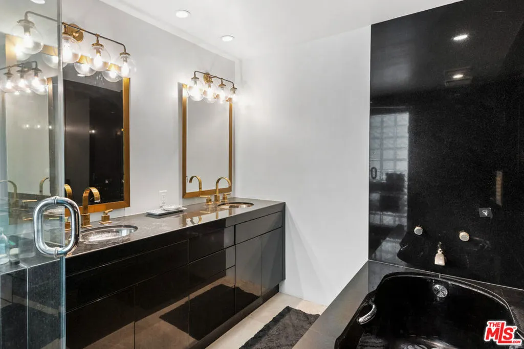 29020 Cliffside Drive, Malibu, California 90265 home-pic-36