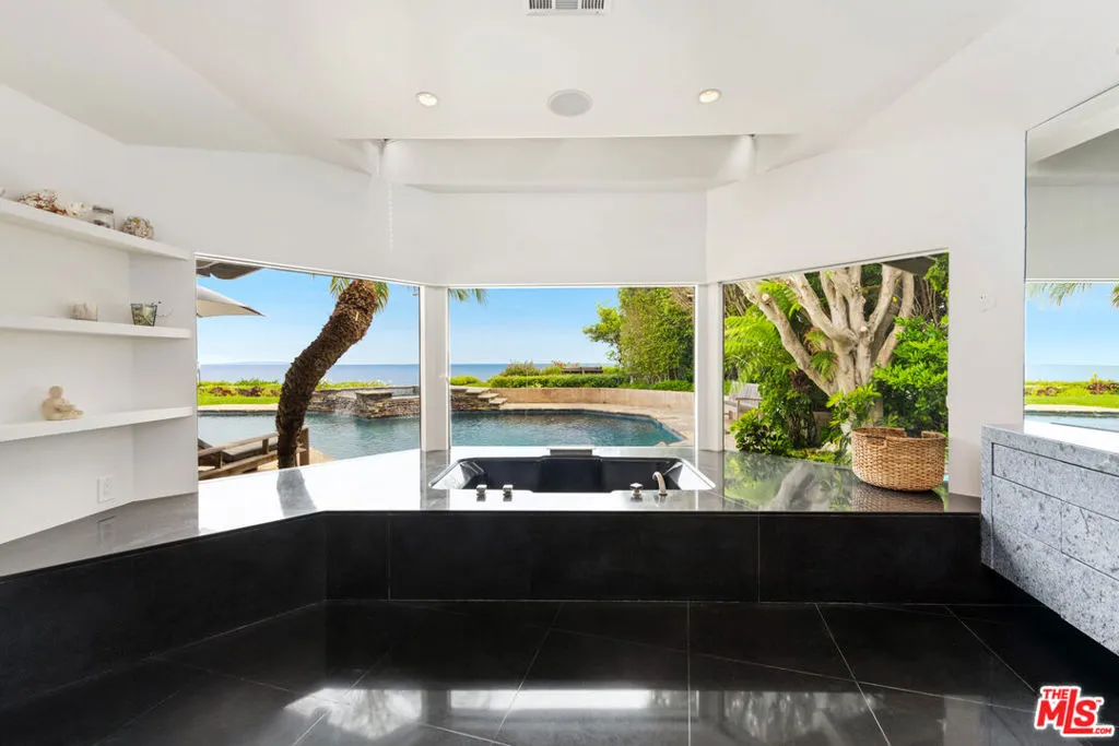 29020 Cliffside Drive, Malibu, California 90265 home-pic-31