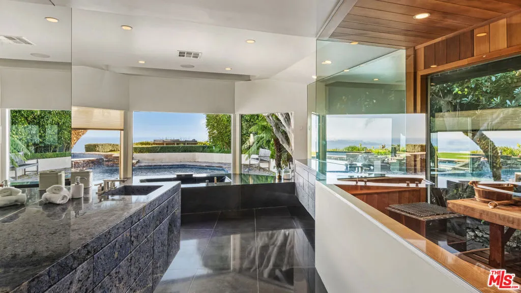 29020 Cliffside Drive, Malibu, California 90265 home-pic-32