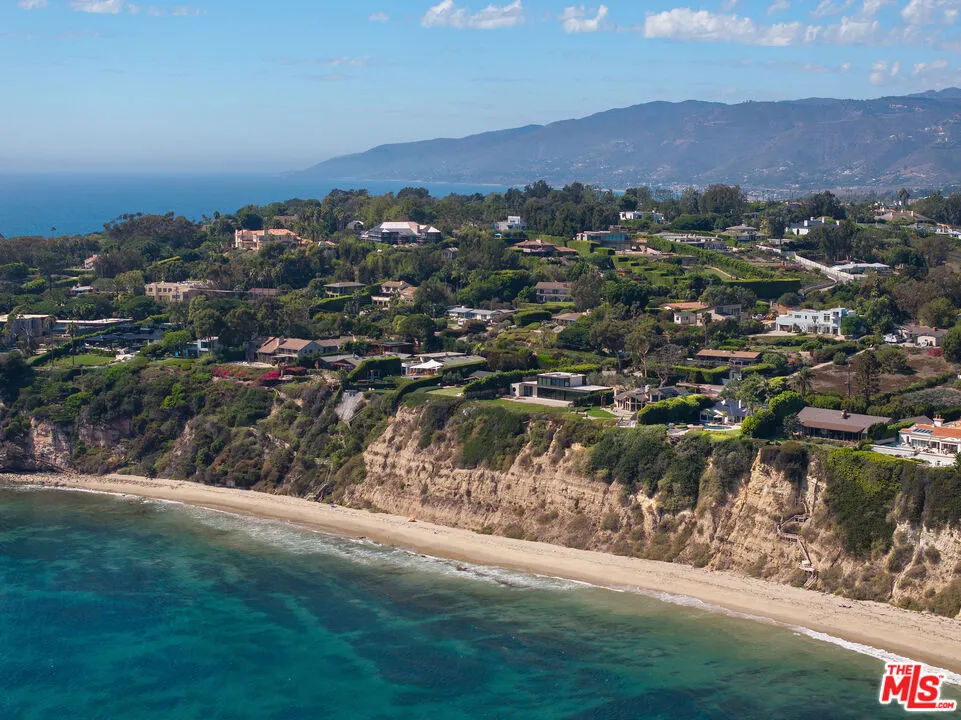 29020 Cliffside Drive, Malibu, California 90265 home-pic-45